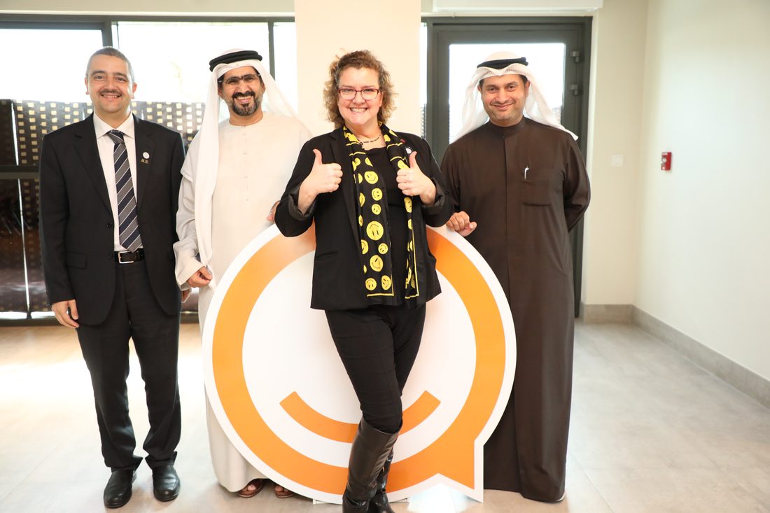 Jo-Dee Walmsley with leaders from Dubai Silicon Oasis Government.